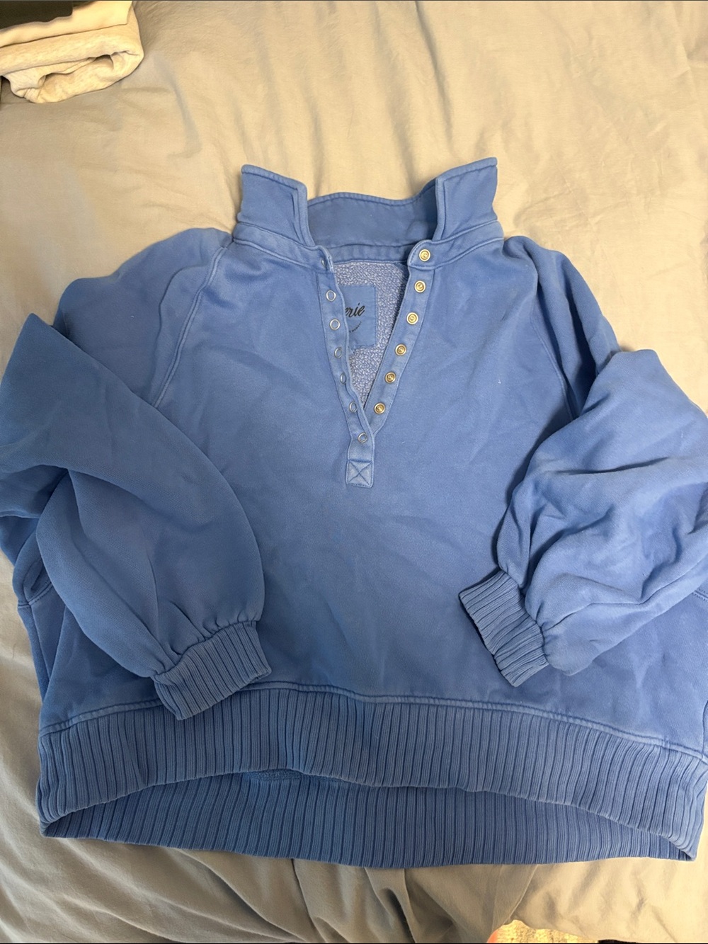 Aerie button up crew